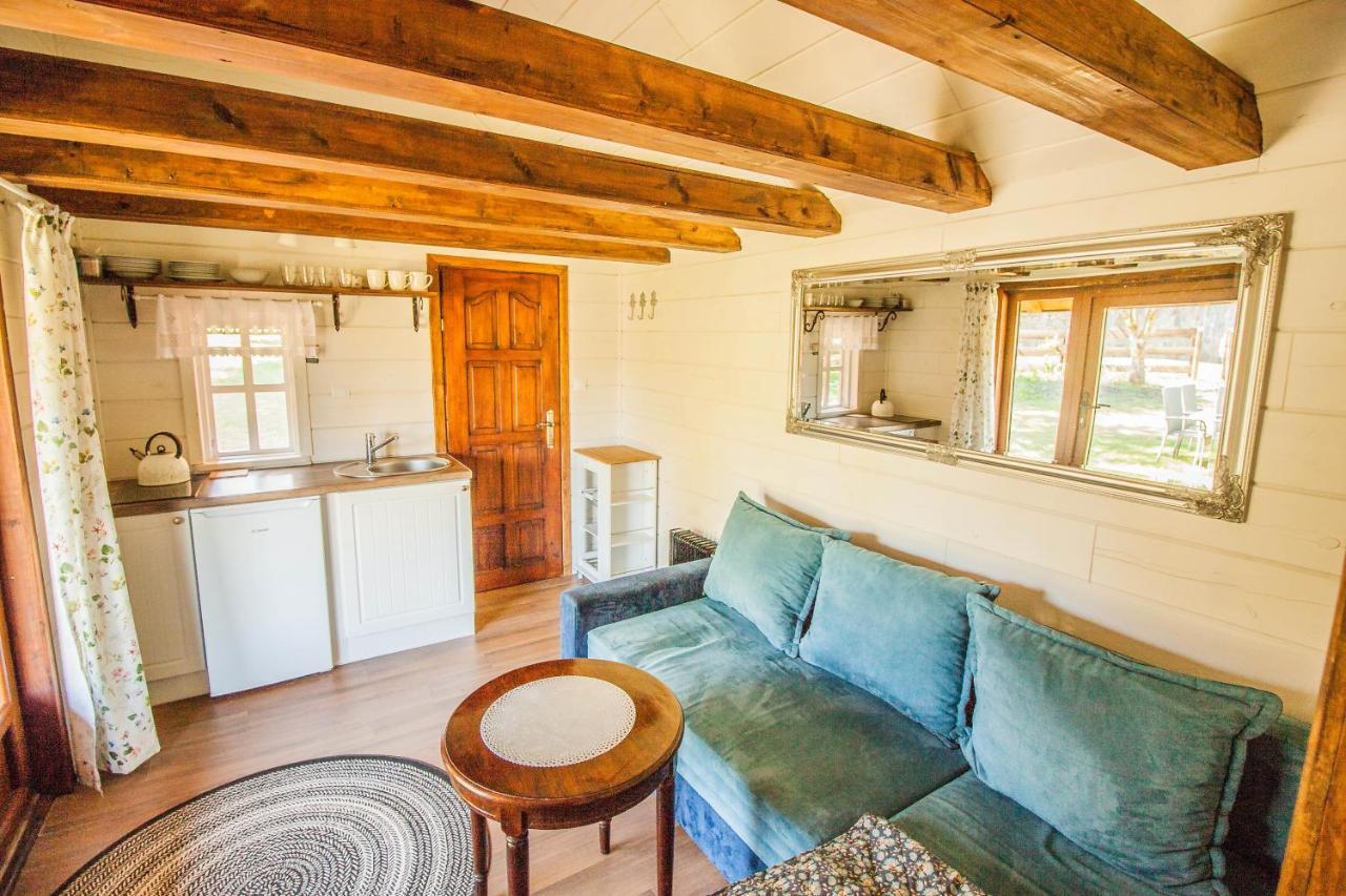 Holiday House Folwark Jelen Poniklica Exterior photo