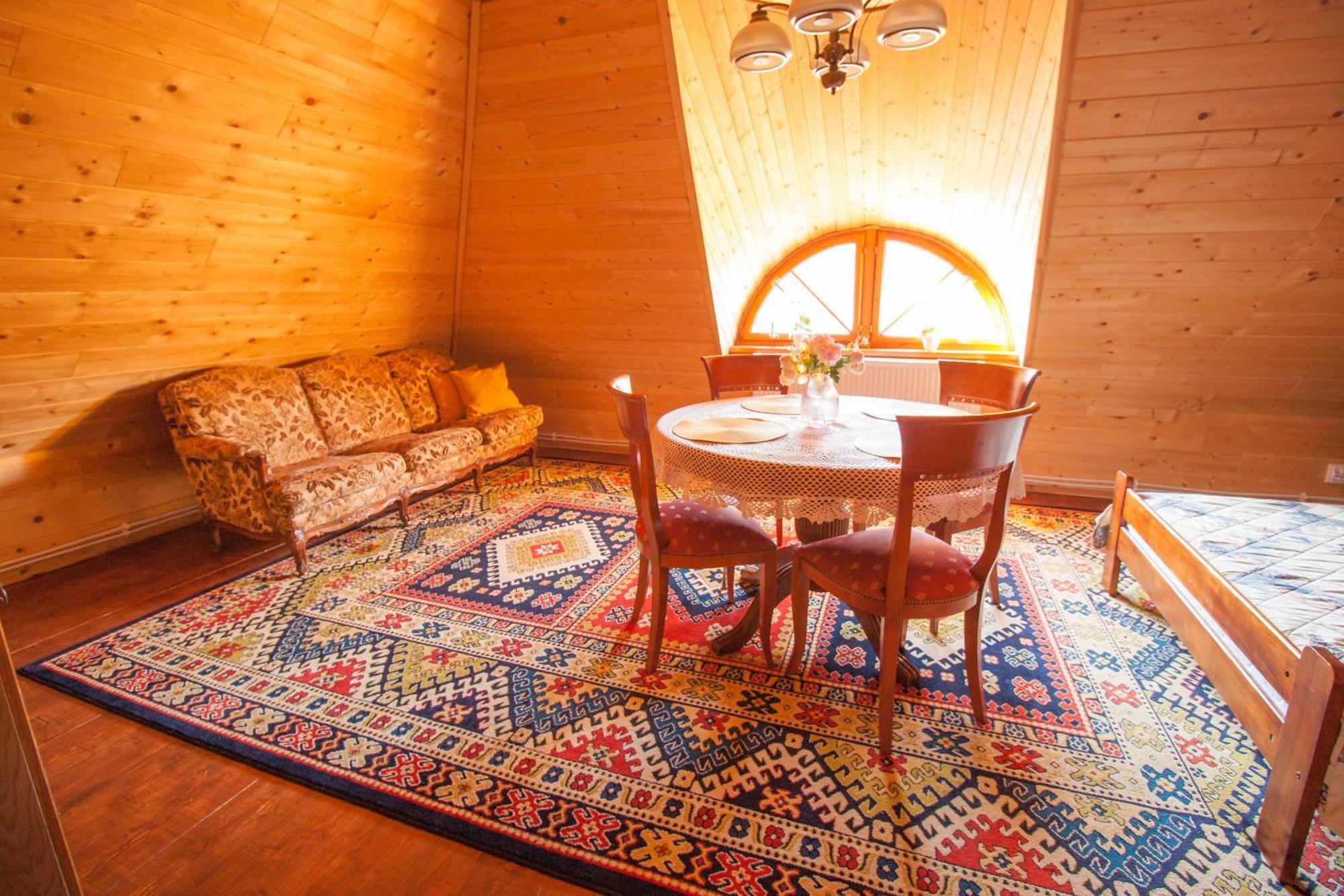Holiday House Folwark Jelen Poniklica Exterior photo
