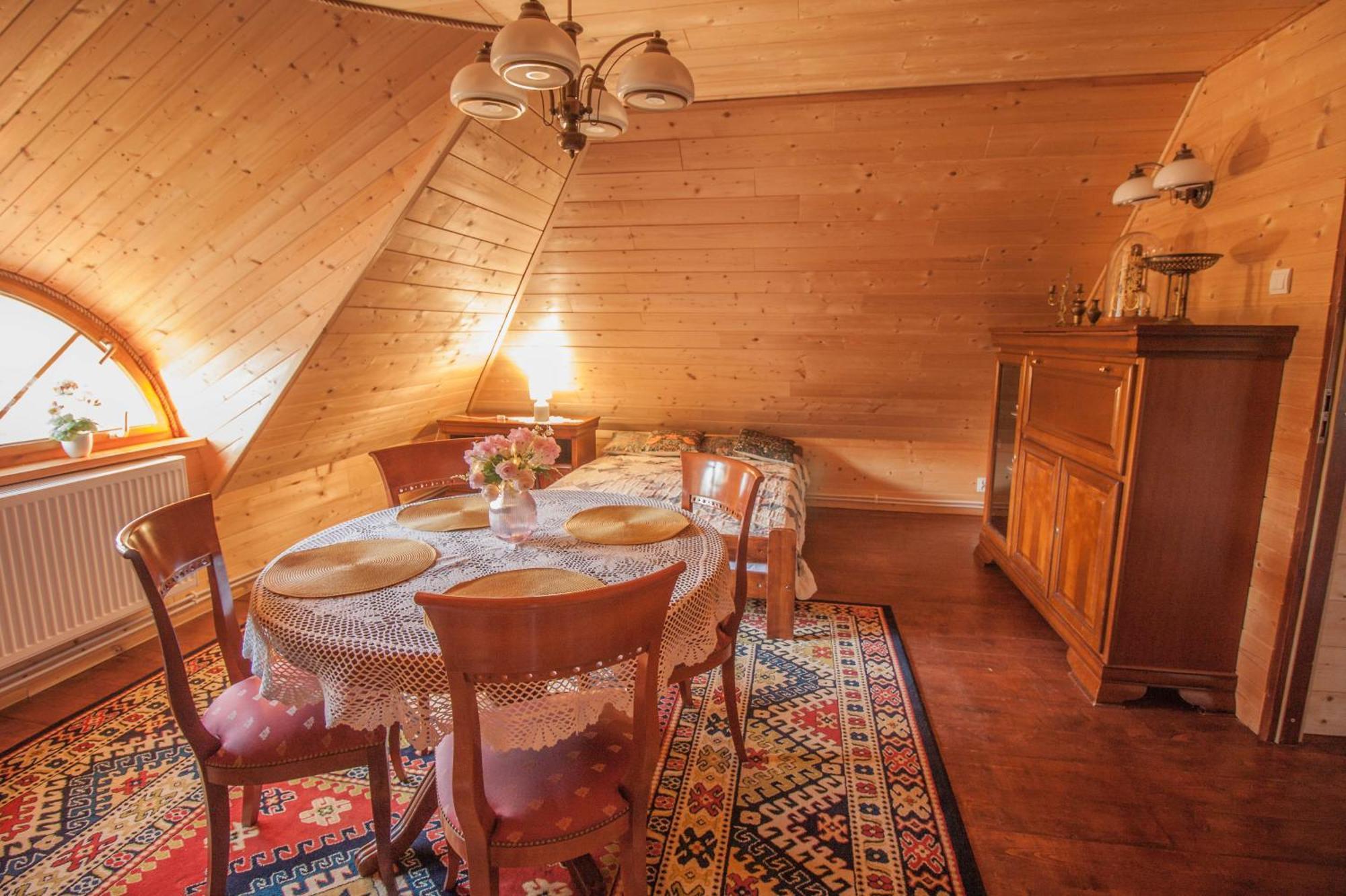 Holiday House Folwark Jelen Poniklica Exterior photo