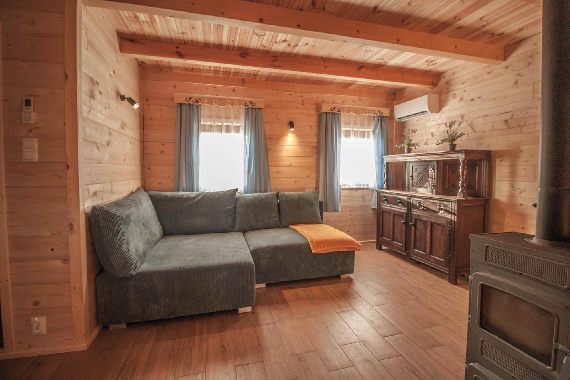 Holiday House Folwark Jelen Poniklica Exterior photo